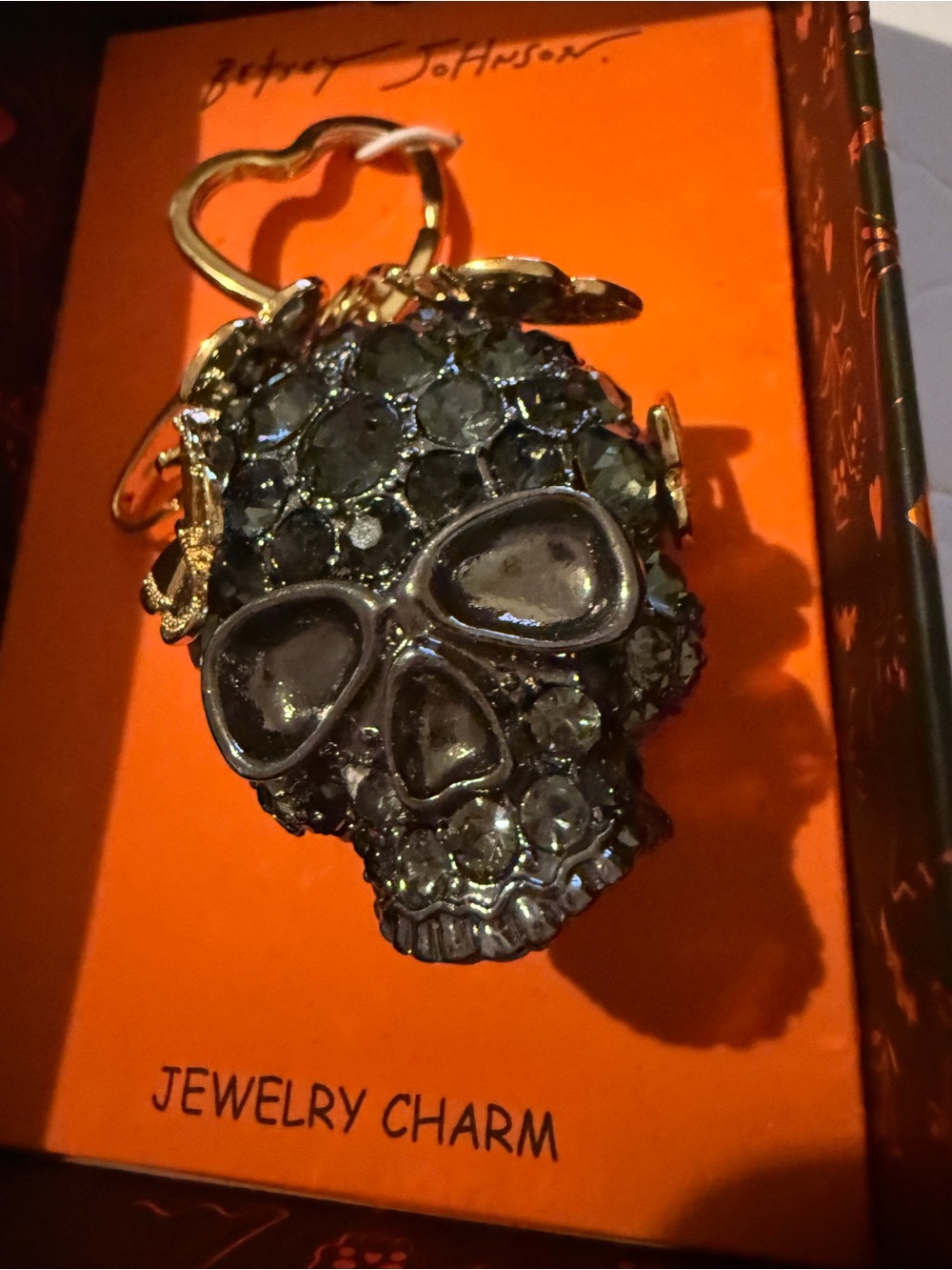 NWT Betsey Johnson Crystal Skull Bag Charm with Butterfly & Bow Accents, Hallowe - Picture 2 of 9